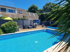 Beautiful apartment with private pool near Tenby
